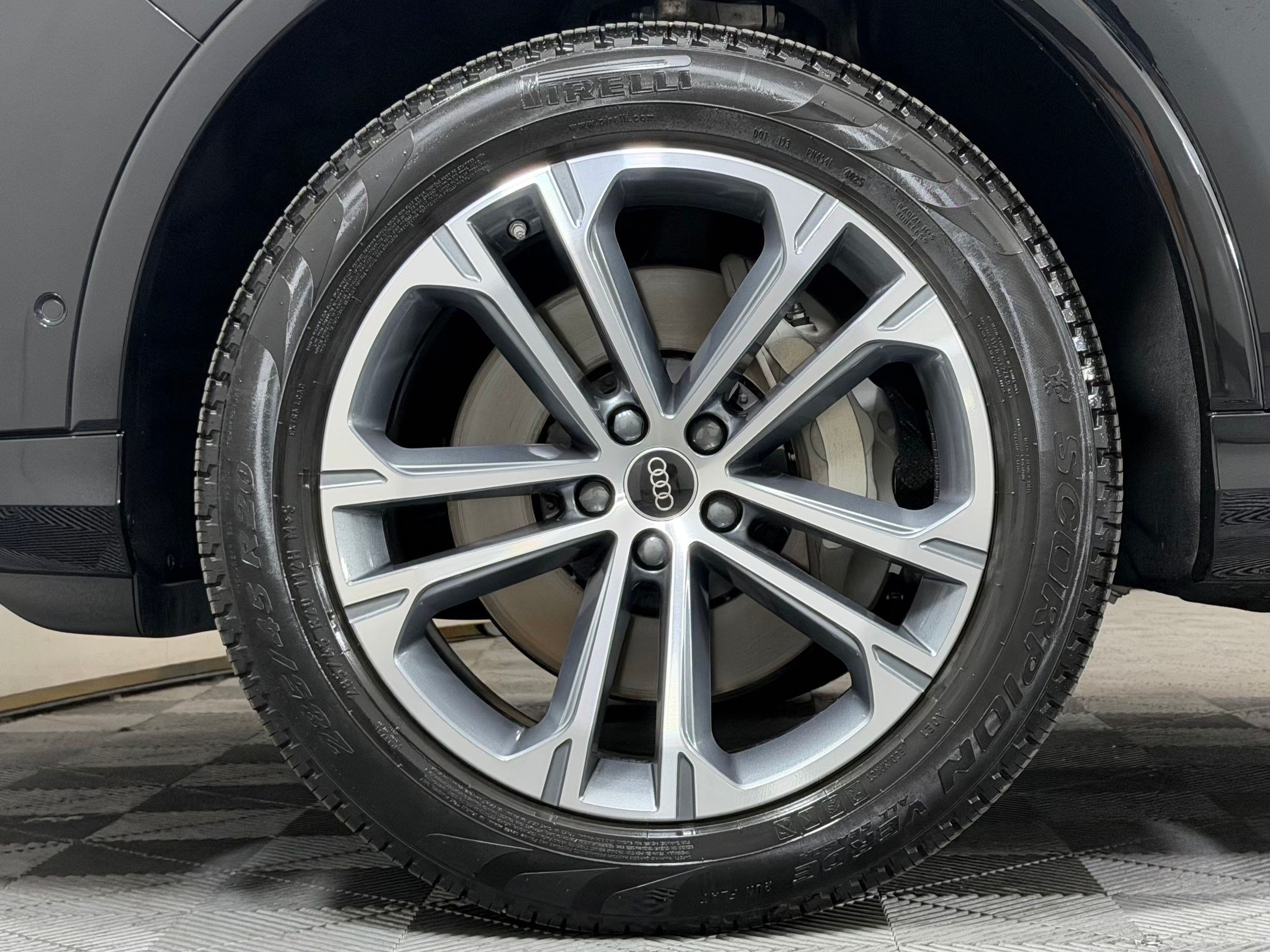Certified 2026 Audi Q7 2.0T Premium AWD/4WD image 12