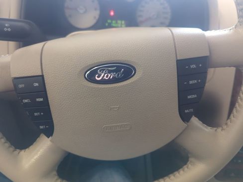 Used 2006 Ford Freestyle Limited image 19