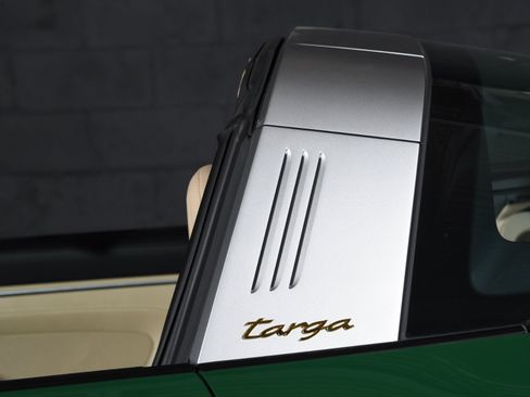 Used 2021 Porsche 911 Targa 4S Heritage Design AWD/4WD image 24