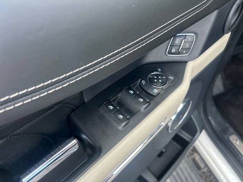 Used 2020 Ford Expedition Platinum AWD/4WD image 14