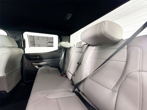 New 2026 Toyota Tundra SR5 AWD/4WD image 32