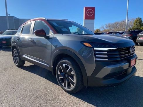 New 2026 Nissan Kicks SV w/ SV Premium Package image 7