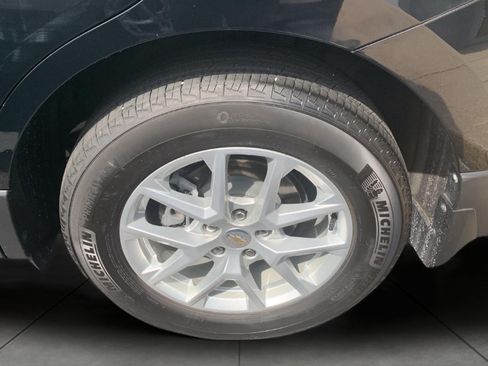 Certified 2024 Chevrolet Equinox LS FWD image 22