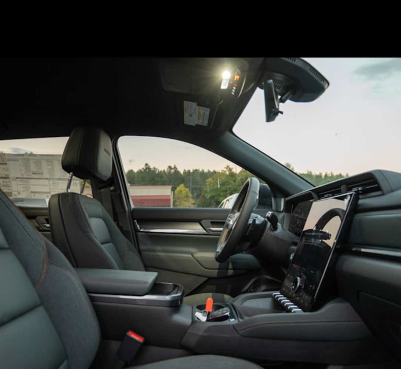 New 2027 GMC Terrain AT4 w/ Convenience Package III AWD/4WD image 13