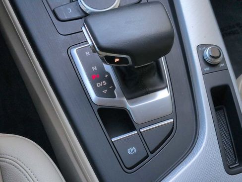 Used 2017 Audi A4 2.0T Premium w/ Convenience Package image 33