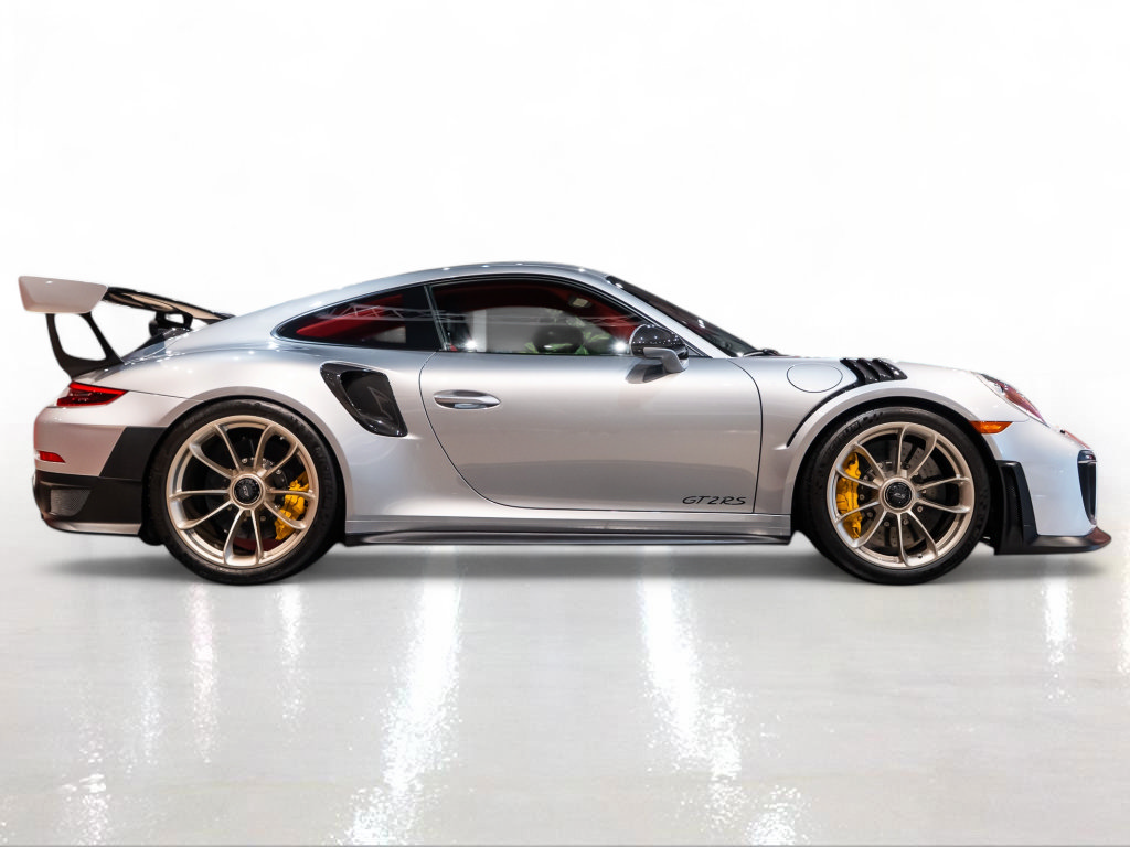Used 2018 Porsche 911 GT2 RS RWD image 9