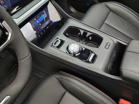 Used 2025 Jeep Wagoneer S Launch Edition AWD/4WD image 11