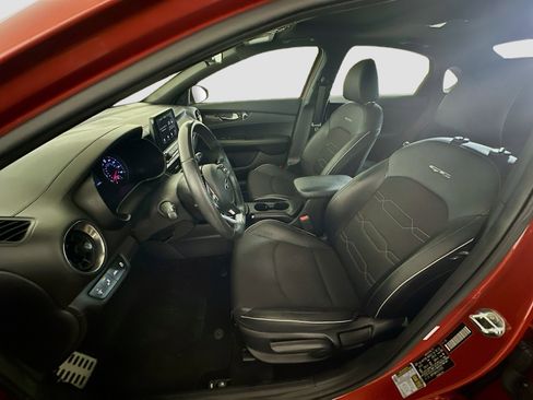 Used 2020 Kia Forte GT-Line w/ GT-Line Premium Package FWD image 13