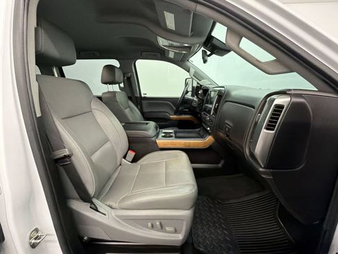 Used 2017 Chevrolet Silverado 2500 LTZ w/ Duramax Plus Package RWD image 22