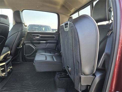 Used 2019 RAM 1500 Laramie image 30