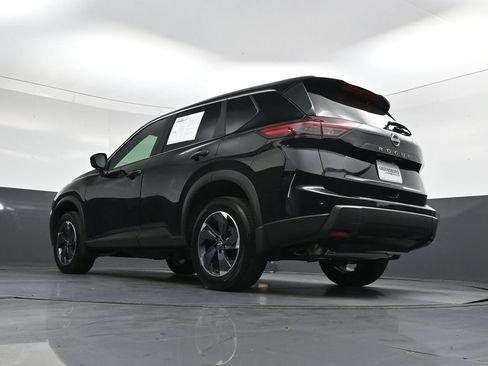 Certified 2026 Nissan Rogue SV FWD image 47