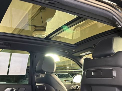 Used 2026 BMW X5 xDrive40i AWD/4WD image 13