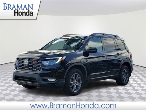 Certified 2024 Honda Passport TrailSport image 1