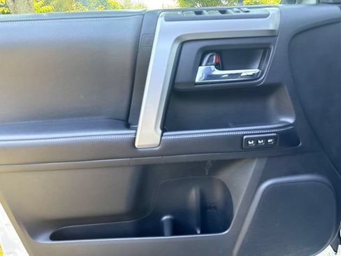 Used 2018 Toyota 4Runner Limited AWD/4WD image 43