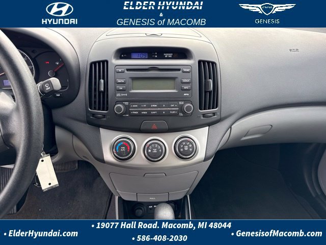 Used 2010 Hyundai Elantra GLS FWD image 17