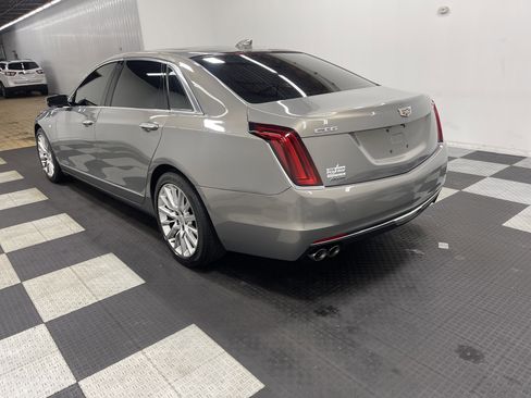 Used 2018 Cadillac CT6 3.6 AWD image 2
