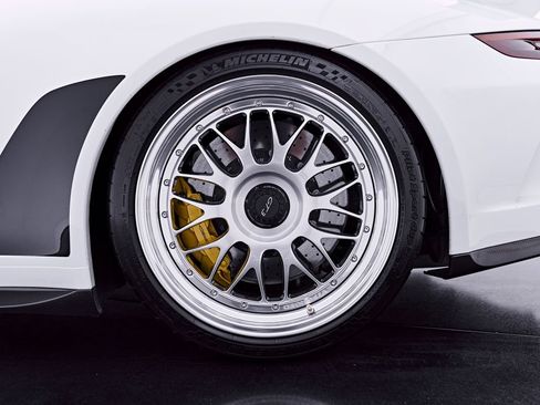 Used 2018 Porsche 911 GT3 RWD image 43
