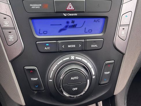 Used 2016 Hyundai Santa Fe SE w/ Option Group 02 FWD image 41