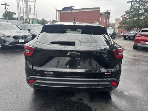 Used 2025 Chevrolet Trax RS w/ Driver Confidence Package FWD image 6