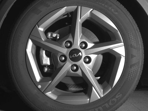 Used 2025 Kia K4 image 9