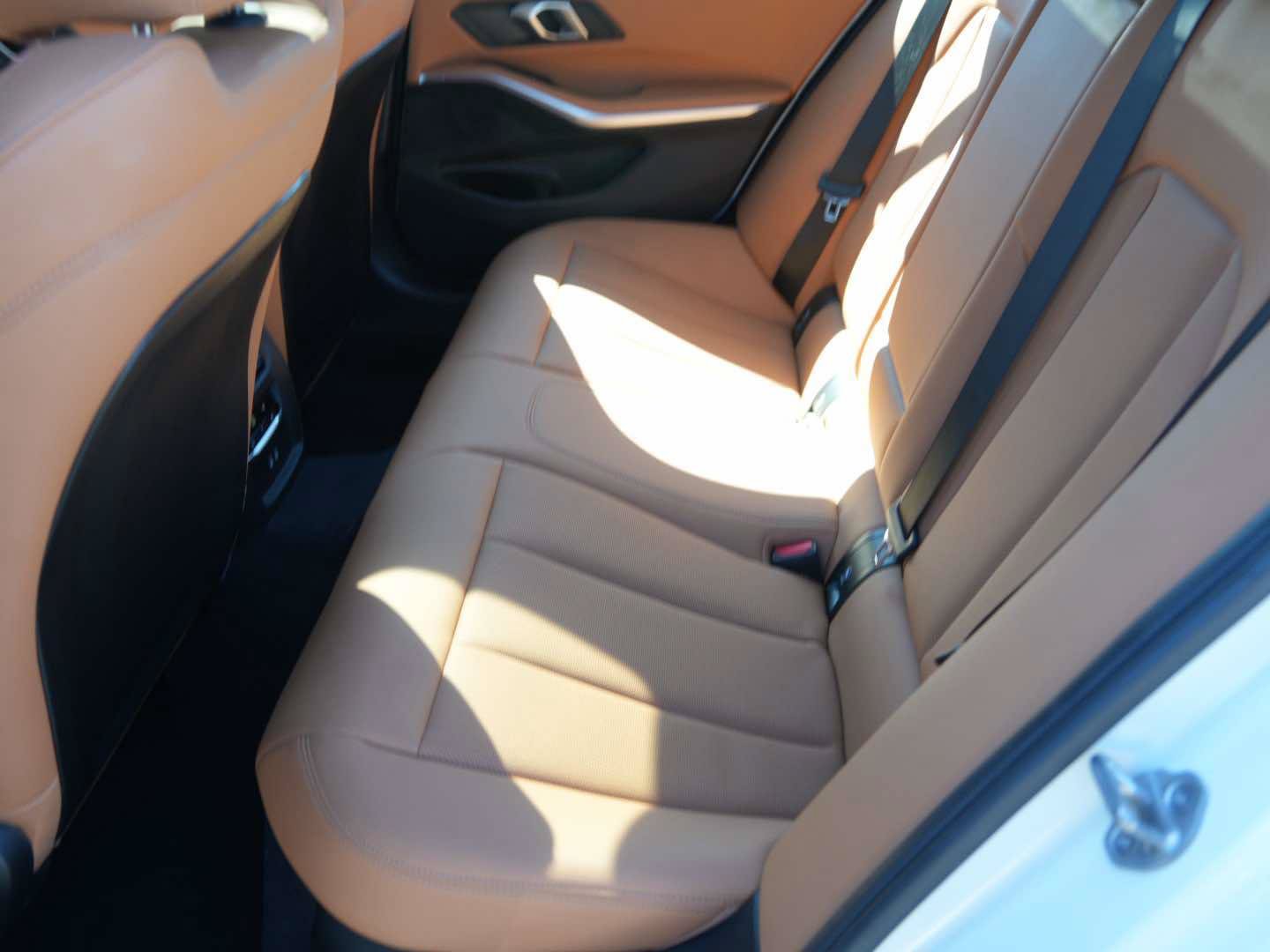 Used 2025 BMW 330i Sedan RWD image 11
