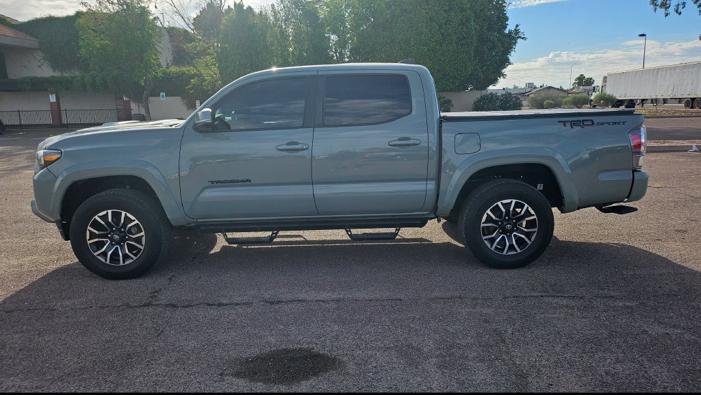 Used 2022 Toyota Tacoma TRD Sport w/ Black Out Package (TMS) RWD image 7