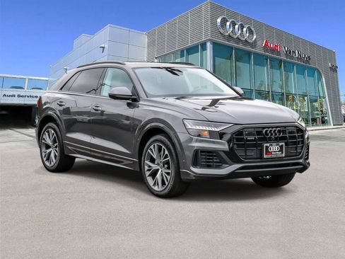 Used 2023 Audi Q8 Premium w/ Convenience Package AWD/4WD image 5