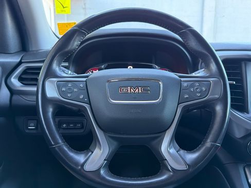 Used 2022 GMC Acadia AT4 w/ Technology Package AWD/4WD image 22