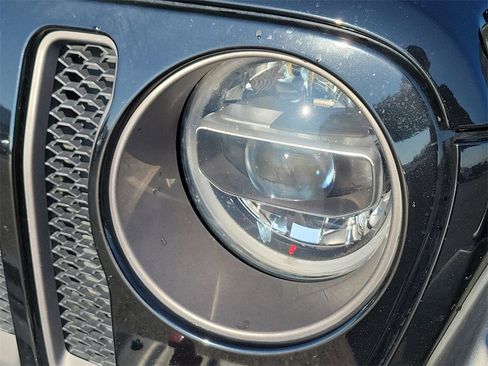 Used 2021 Jeep Wrangler Unlimited Rubicon image 10