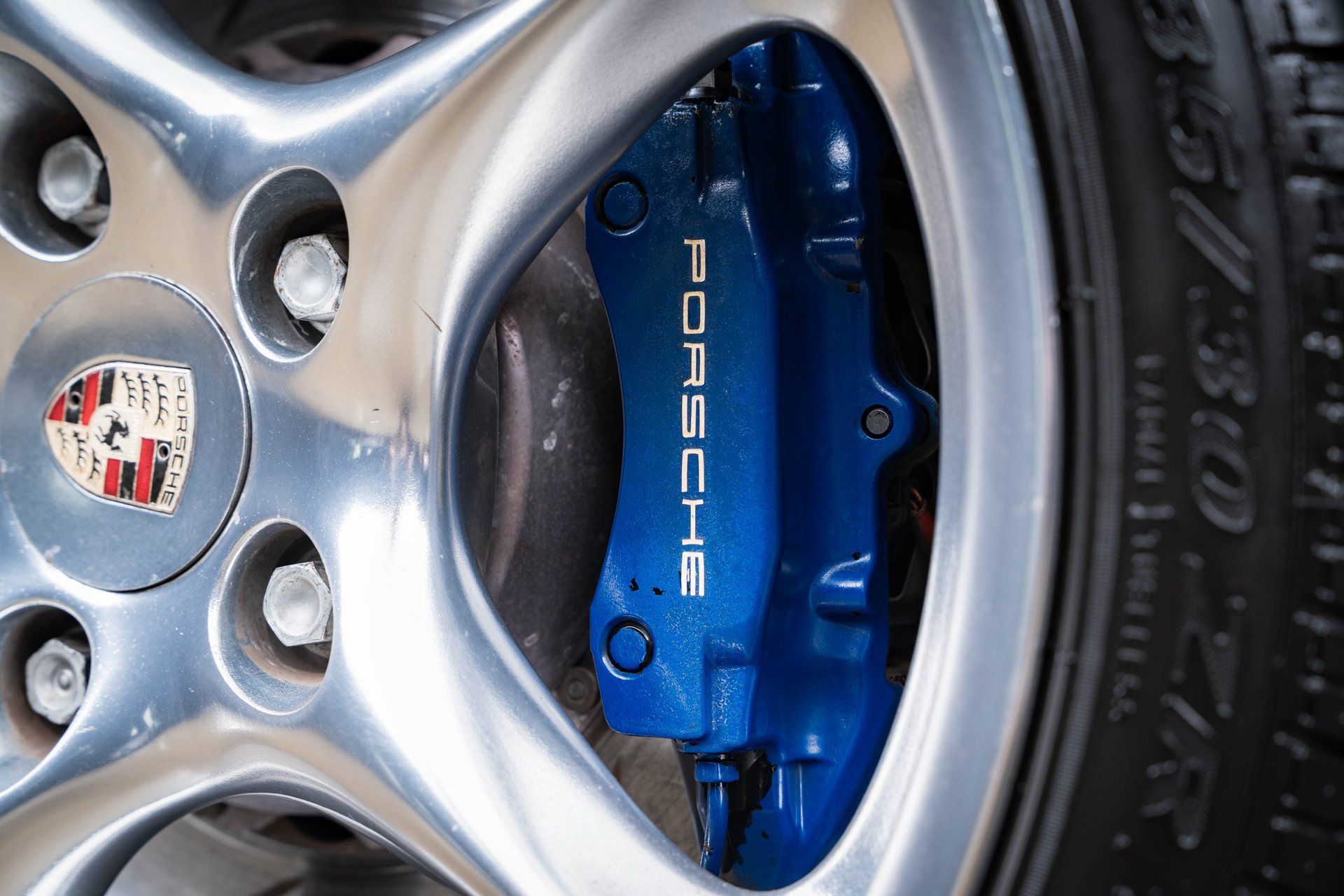 Used 2004 Porsche 911 40th Anniversary RWD image 40