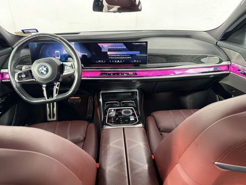 Used 2024 BMW 740i RWD image 16
