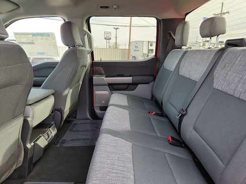 New 2026 Ford F250 XLT w/ XLT Premium Package AWD/4WD image 10