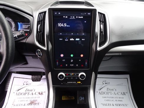 Used 2024 Ford Edge SEL image 19