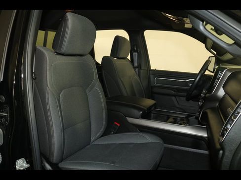 Used 2023 RAM 1500 Big Horn image 30