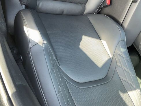 Used 2025 Lexus UX 300h FWD image 15