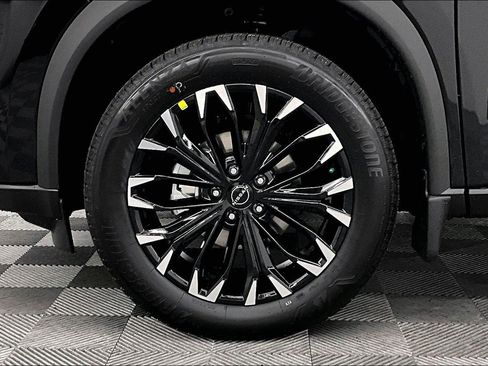 New 2026 Nissan Rogue Dark Armor AWD/4WD image 12