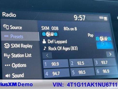 Certified 2022 Toyota Camry SE image 29