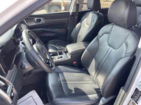 Used 2023 Kia Sorento SX AWD/4WD image 11