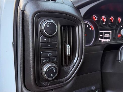 Used 2022 Chevrolet Silverado 2500 W/T w/ WT Convenience Package AWD/4WD image 27