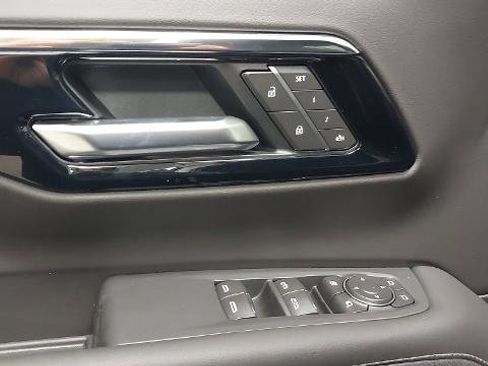 New 2026 Chevrolet Suburban Premier w/ Sun And Tow Package image 25