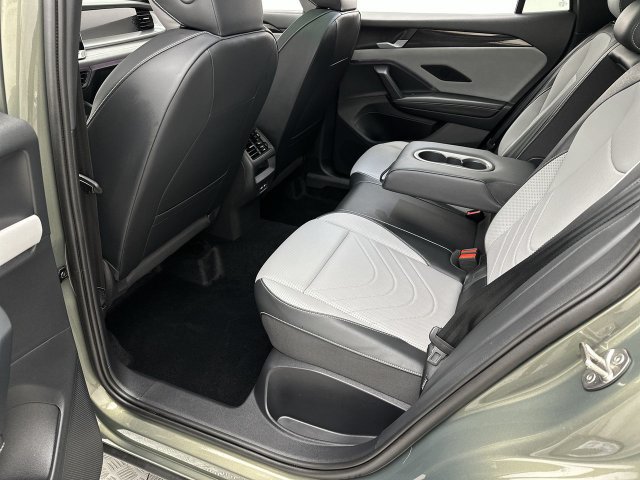 Certified 2026 Volkswagen Tiguan SE R-Line AWD/4WD image 22