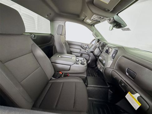 New 2026 GMC Sierra 2500 Pro w/ Convenience Package image 16