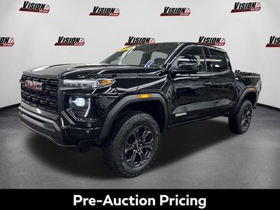 Used 2025 GMC Canyon Elevation