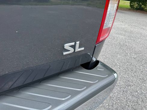 Used 2011 Nissan Frontier SL RWD image 36