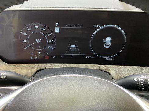 Used 2024 Kia Telluride SX w/ Towing Package image 38