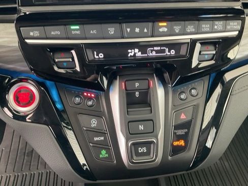 New 2026 Honda Odyssey Elite image 16