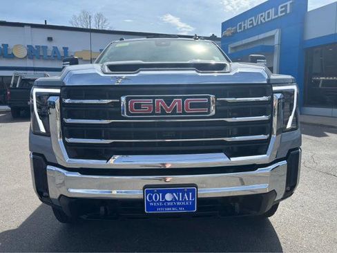 Used 2024 GMC Sierra 2500 SLE image 14
