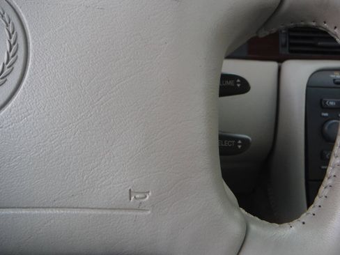 Used 1998 Cadillac Eldorado FWD image 27
