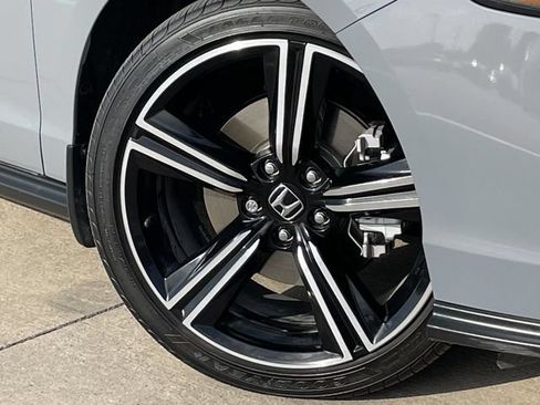 Certified 2025 Honda Accord Sport image 9