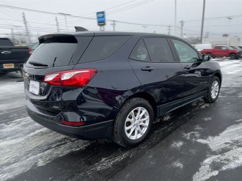 Used 2020 Chevrolet Equinox LS w/ LS Convenience Package image 8